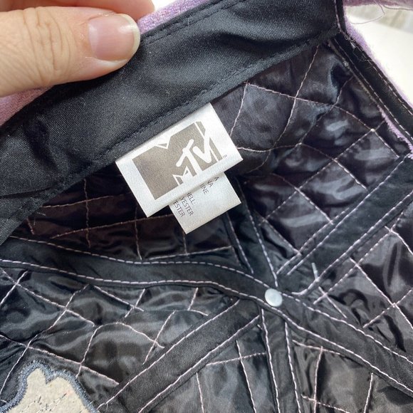 MTV Adjustable Strapback Cap Culturefly Purple Quilted Fleece Hat Patch Logo NWT - Picture 9 of 10